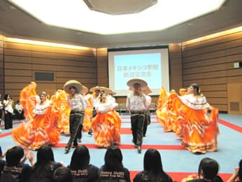 （4）日本メキシコ学院歓迎交流会