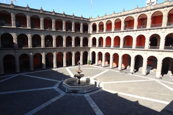 国立宮殿（Palacio Nacional）